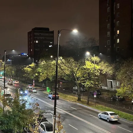 Modern 3-room Near Center شقة *