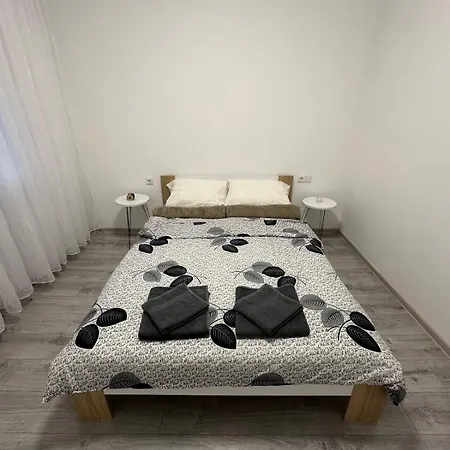 Modern 3-room Near Center