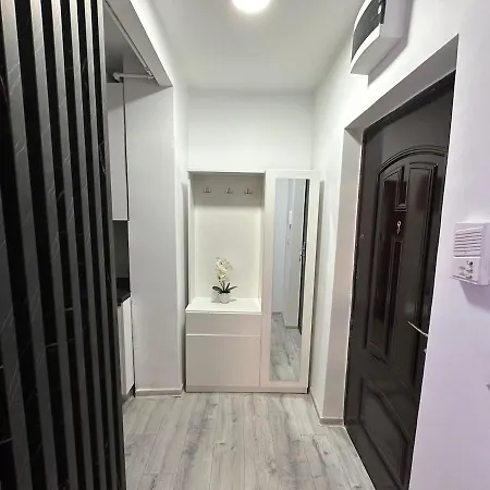 Apartamento Modern 3-room Near Center *