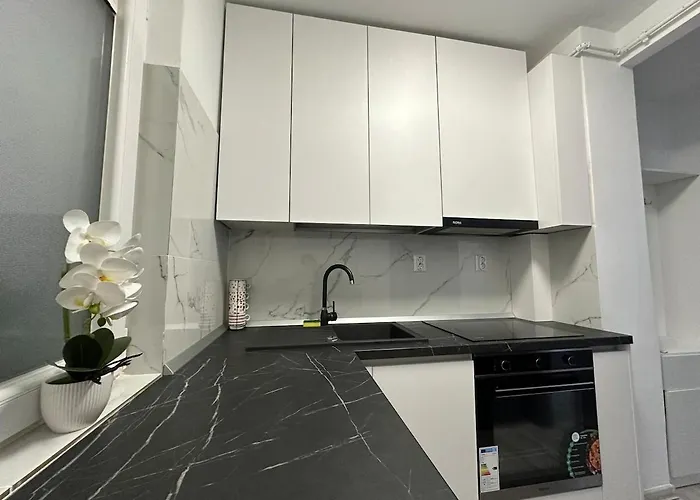 Modern 3-room Near Center Appartement *